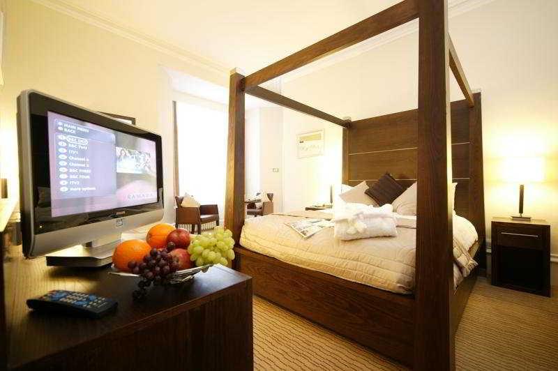Mercure Bradford, Bankfield Hotel 3*